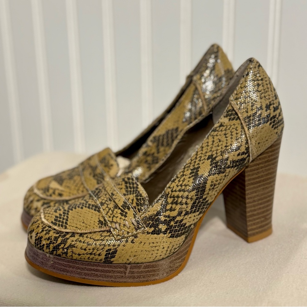 Y2K Mudd Platform Loafer Heels Snakeskin Print Chunky Block Heel Women's Size 6‎